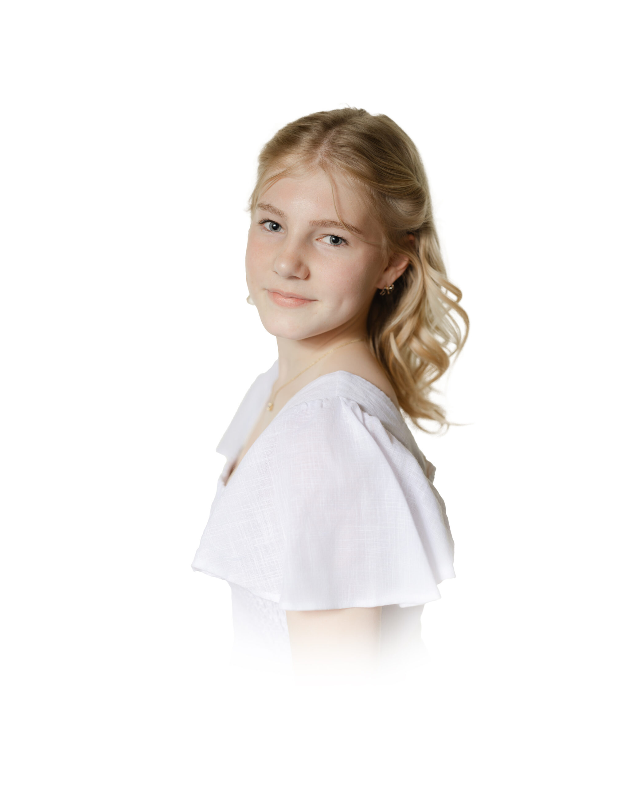 Best age for heirloom portraits for teen girl sitting for a Heirloom Portrait session with Caroline Eidson in Tulsa Oklahoma