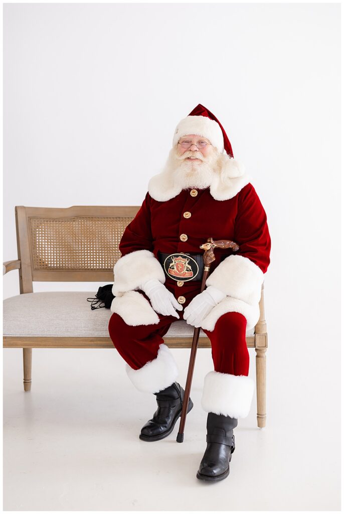 Santa seated for classic Christmas portraits at Tulsa Santa mini sessions